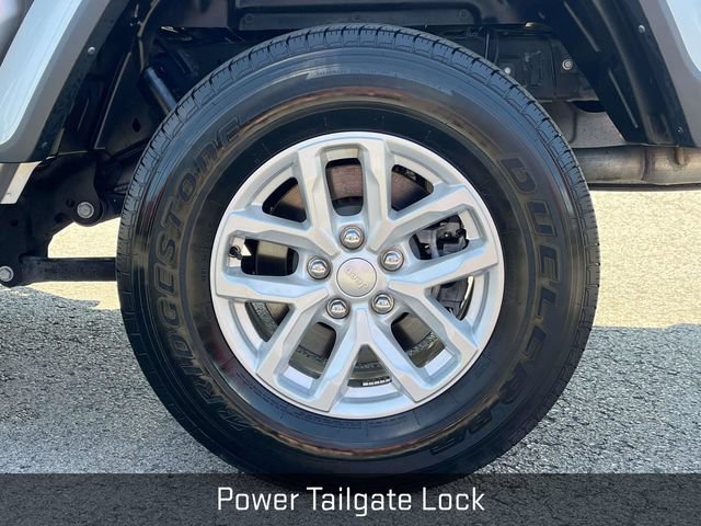 Used 2023 Jeep Gladiator Sport AWD/4WD image 11