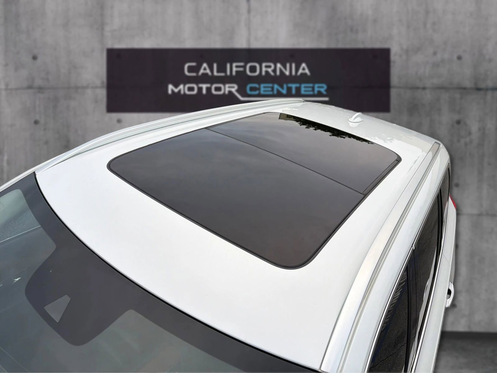 Used 2017 Volvo XC90 T6 Inscription w/ Luxury Package image 12