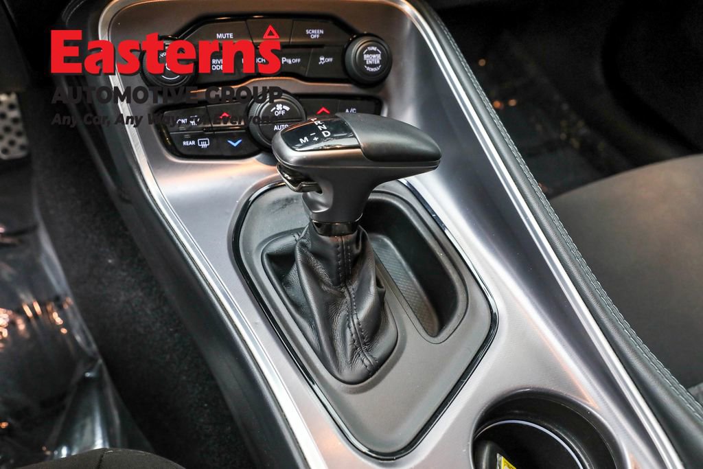 Used 2022 Dodge Challenger R/T Scat Pack w/ Scat Pack Stripe image 13