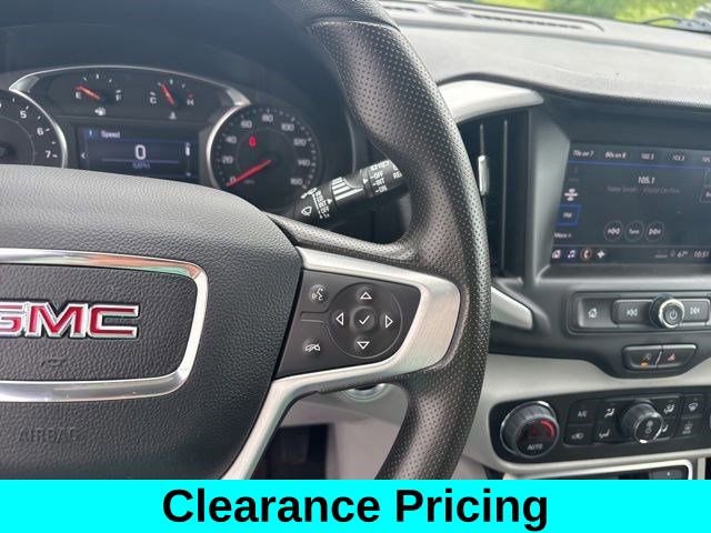 Used 2023 GMC Terrain SLE w/ Driver Convenience Package image 18