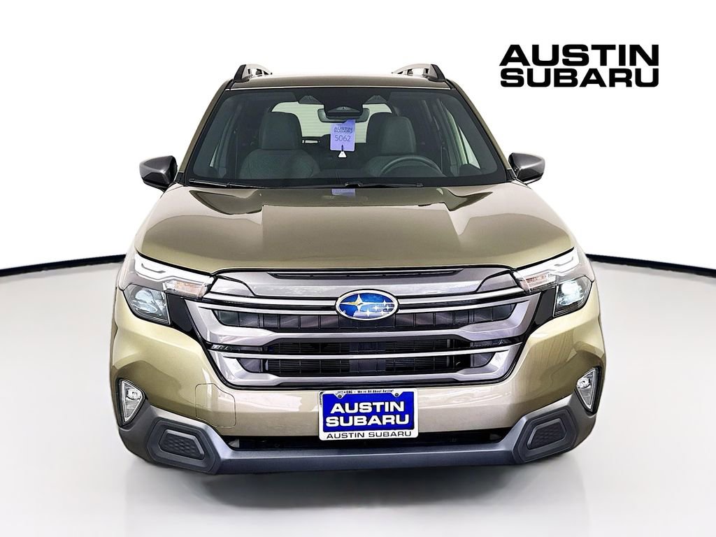 Used 2026 Subaru Forester Premium AWD/4WD image 3