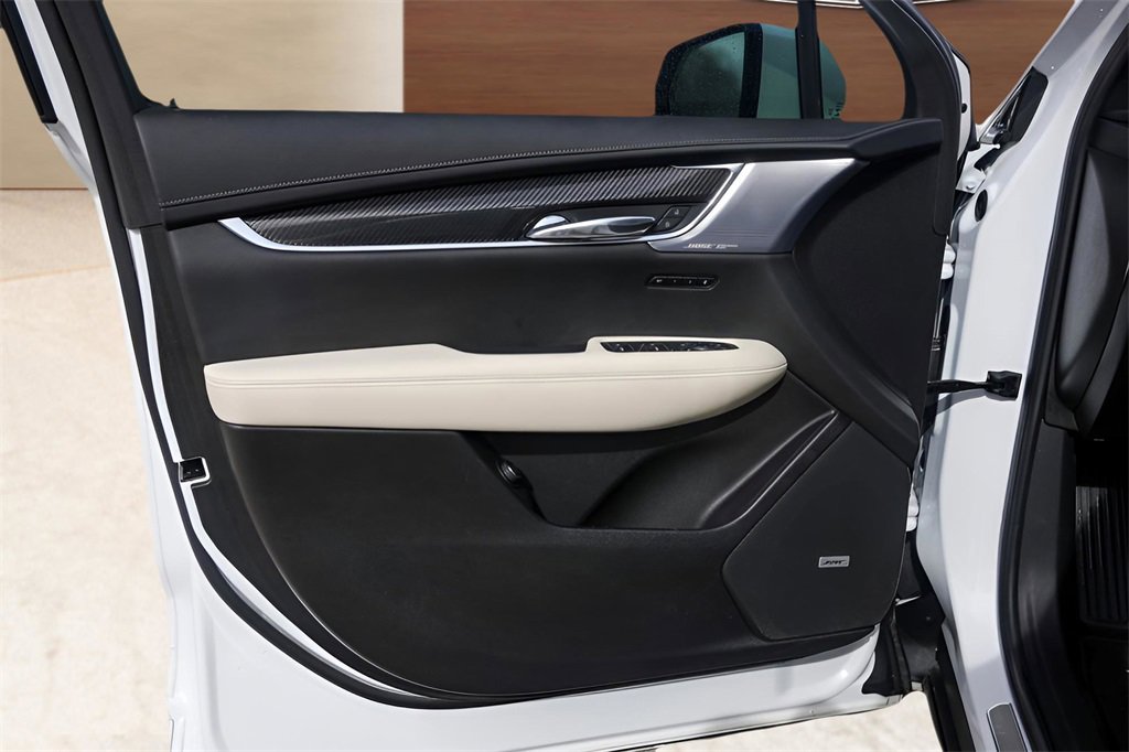 Certified 2023 Cadillac XT6 Sport w/ Technology Package image 26