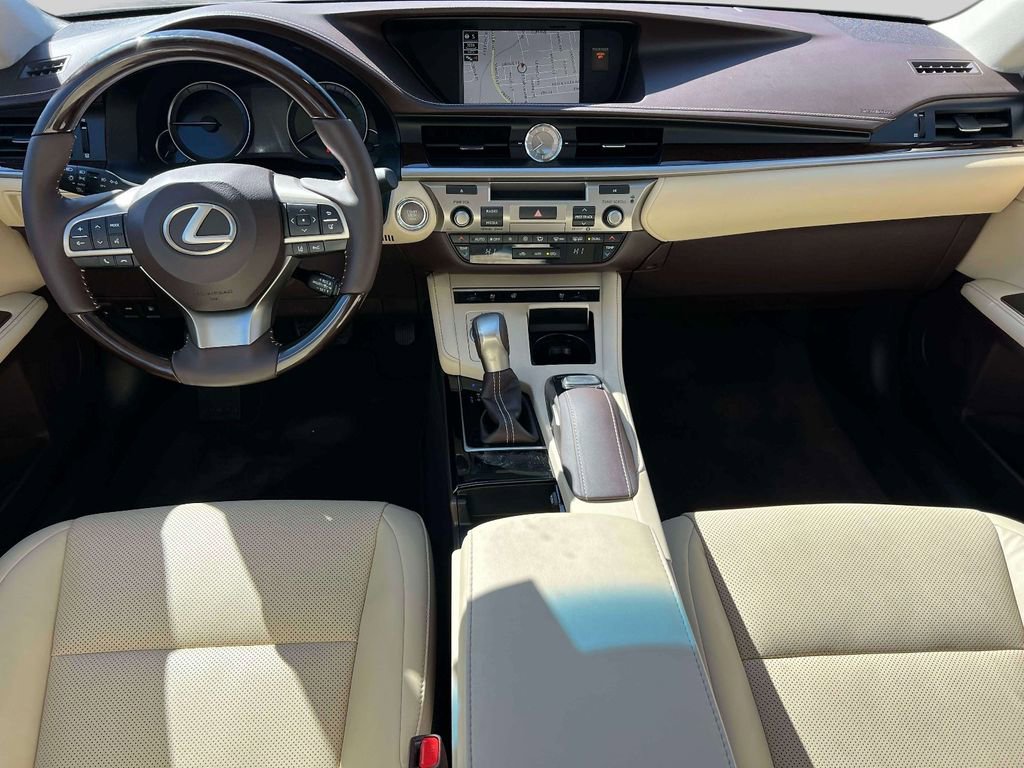 Used 2017 Lexus ES 350 w/ Navigation System Package image 12