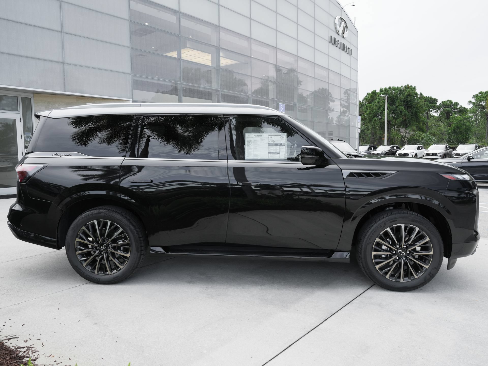 New 2027 INFINITI QX80 Autograph AWD/4WD image 25