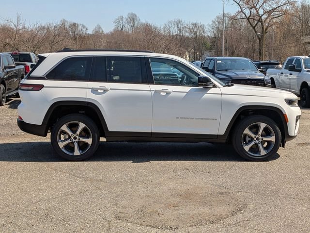 New 2026 Jeep Grand Cherokee Limited AWD/4WD image 2