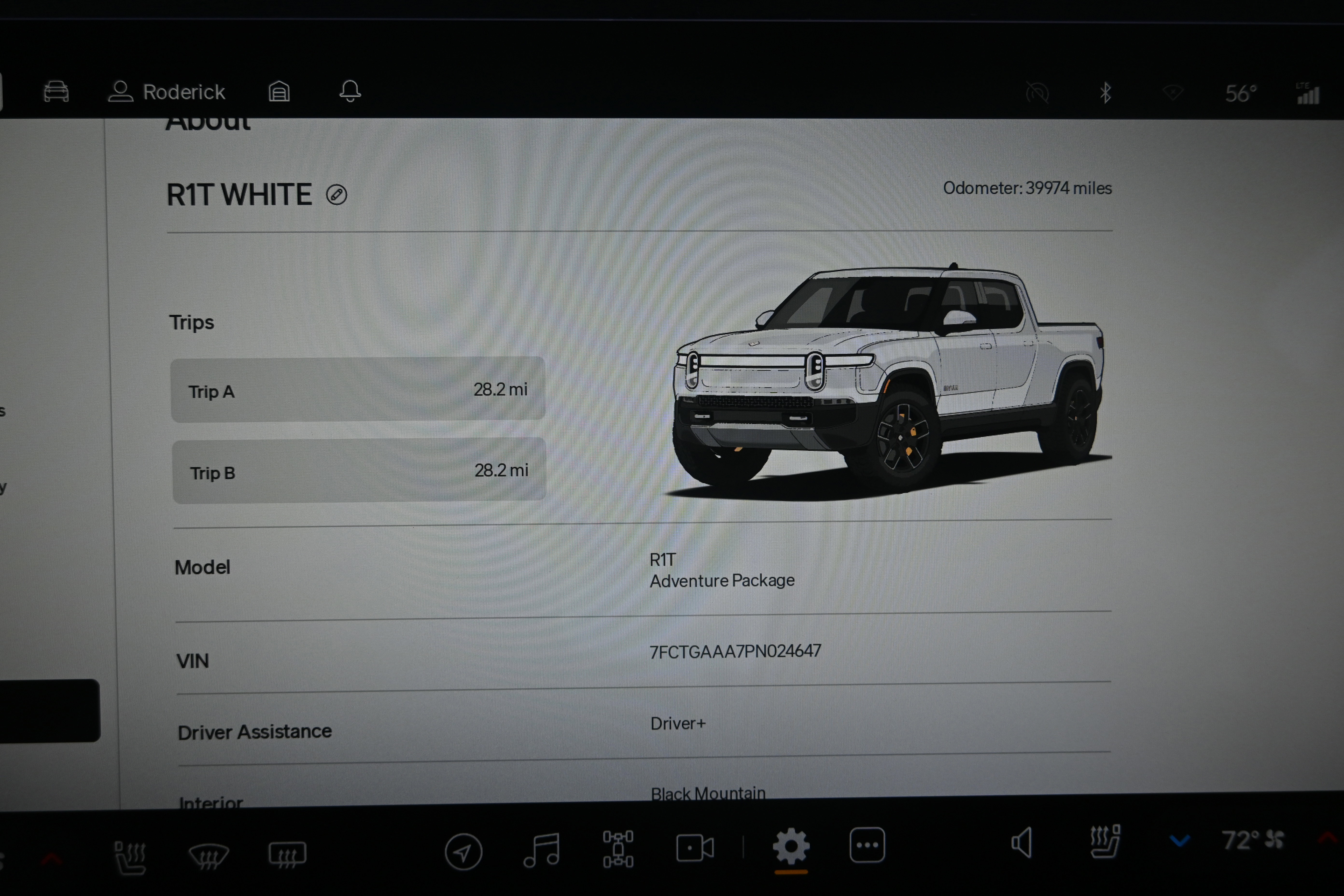 Used 2023 Rivian R1T Adventure image 53