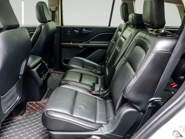 Used 2022 Lincoln Aviator Reserve w/ Elements Package Plus AWD/4WD image 10