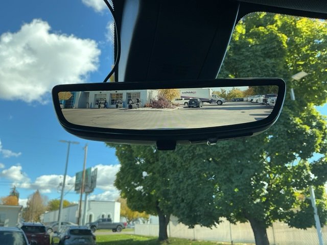 Used 2019 Chevrolet Silverado 1500 High Country w/ Technology Package image 21