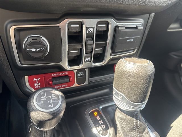 Used 2024 Jeep Wrangler Unlimited AWD/4WD image 18