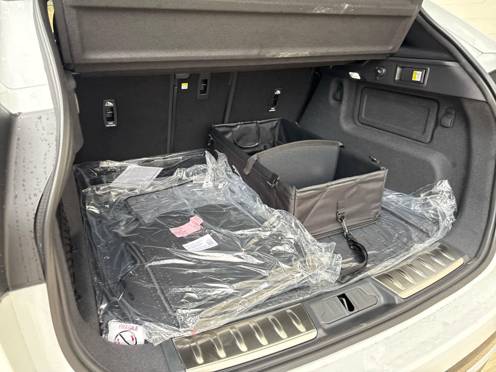 New 2026 Jaguar F-PACE R-Dynamic S image 18