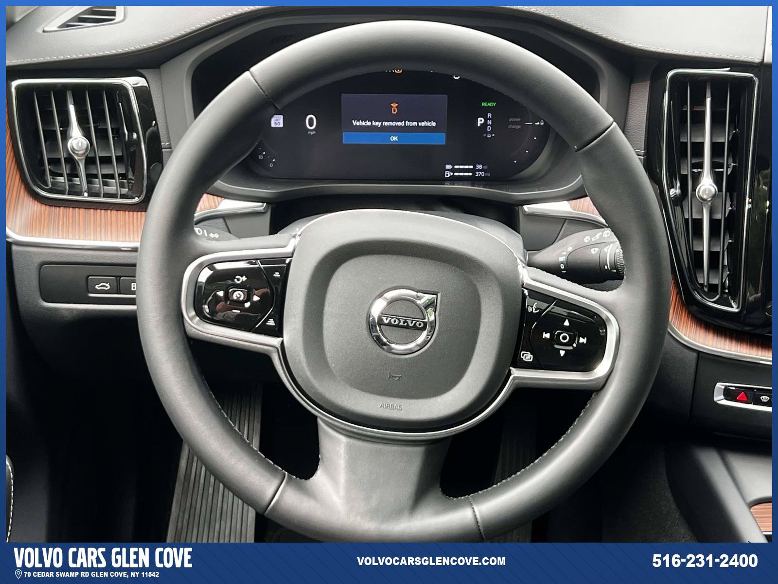 Used 2024 Volvo XC60 T8 Ultimate w/ Protection Package Premier AWD/4WD image 14