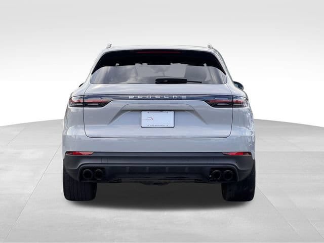Used 2023 Porsche Cayenne AWD/4WD image 4