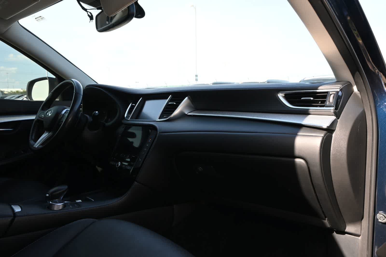 Used 2021 INFINITI QX50 Luxe AWD/4WD image 22