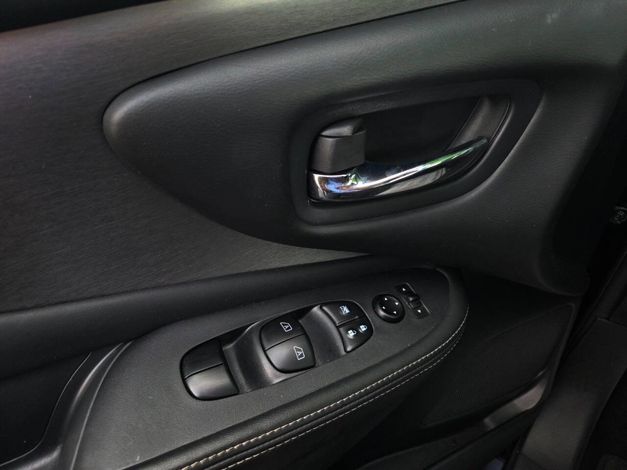 Used 2019 Nissan Murano SV w/ Premium Package image 29