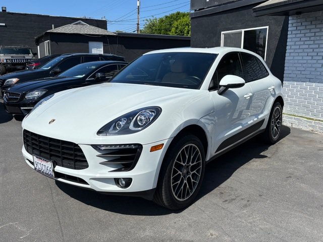 Used 2018 Porsche Macan AWD/4WD image 15