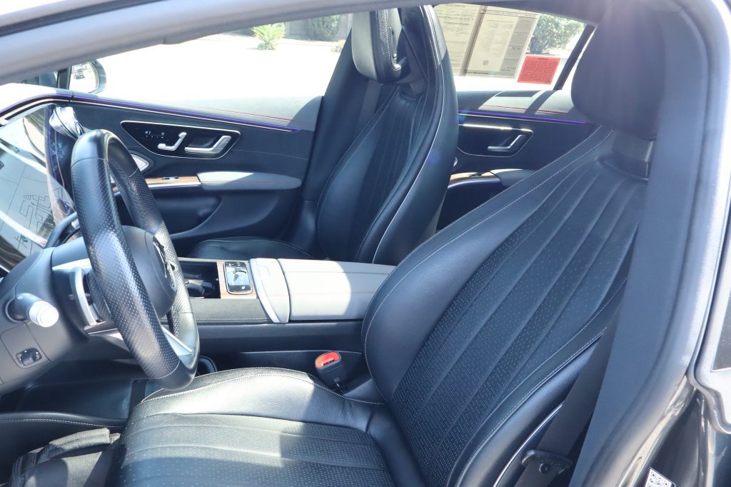 Used 2023 Mercedes-Benz EQS 580 4MATIC Sedan image 11