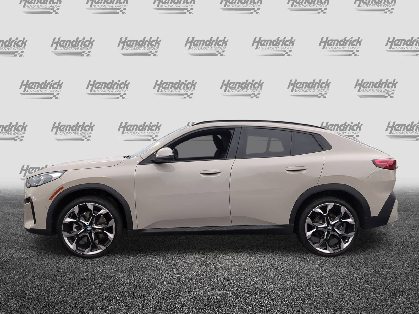 Certified 2026 BMW X2 xDrive28i w/ Technology Package AWD/4WD image 7