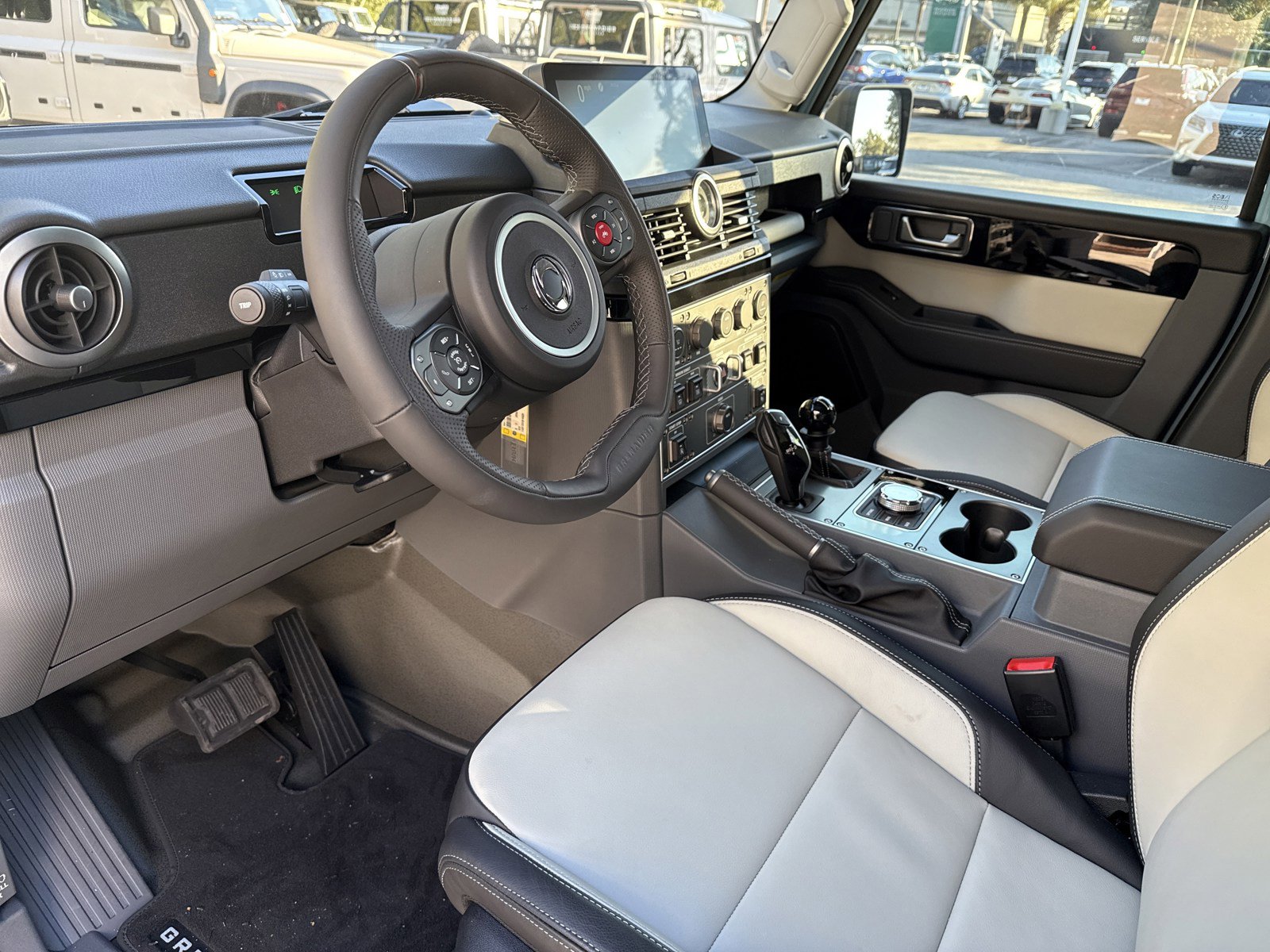 Used 2025 INEOS Grenadier AWD/4WD image 12