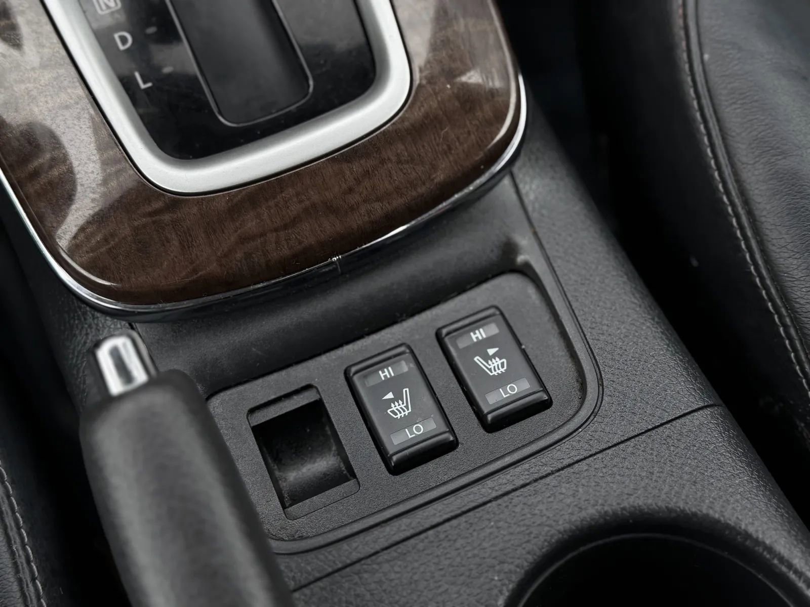 Used 2015 Nissan Sentra SL w/ Navigation Package image 31