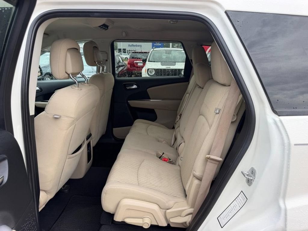 Used 2012 Dodge Journey SXT w/ Flexible Seating Group AWD/4WD image 8