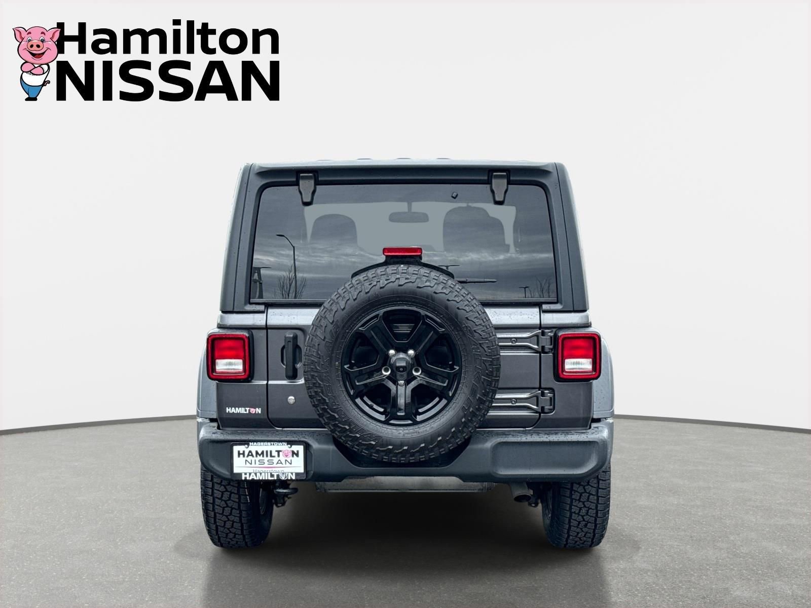 Used 2018 Jeep Wrangler Sport AWD/4WD image 3