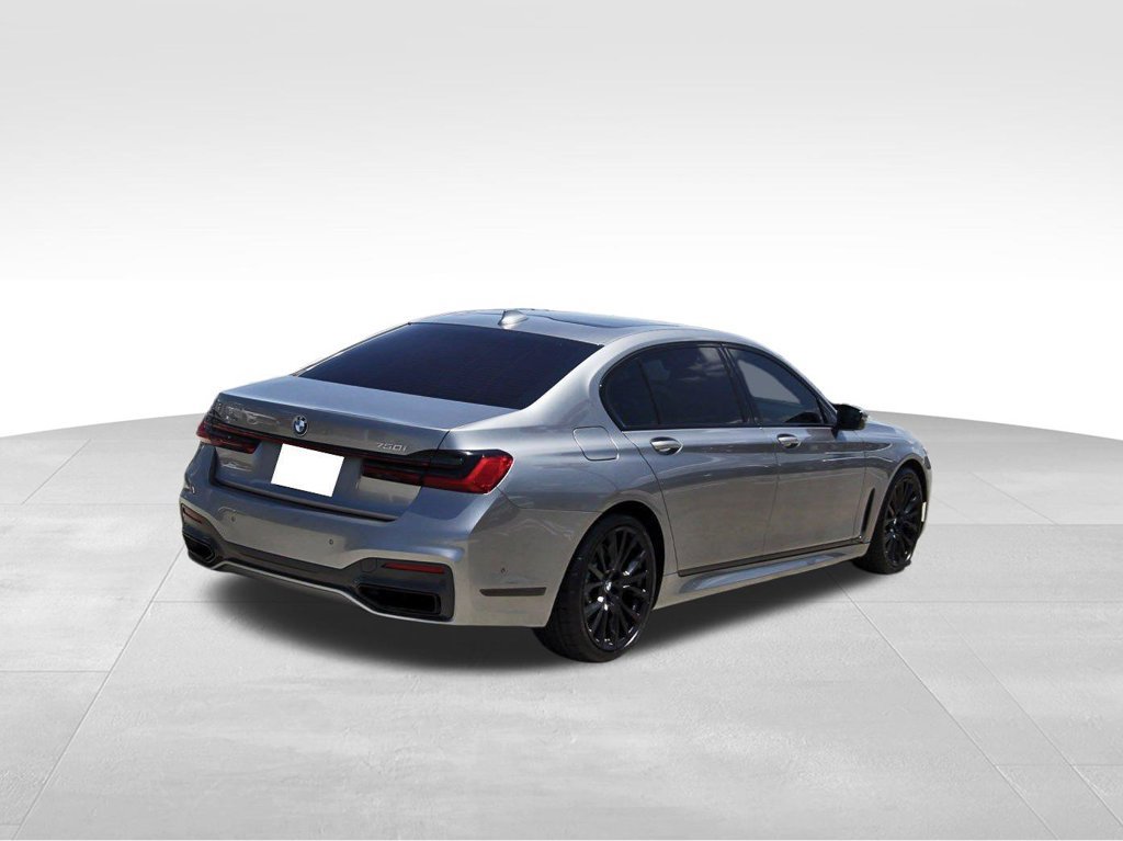 Used 2022 BMW 750i xDrive w/ Executive Package AWD/4WD image 4