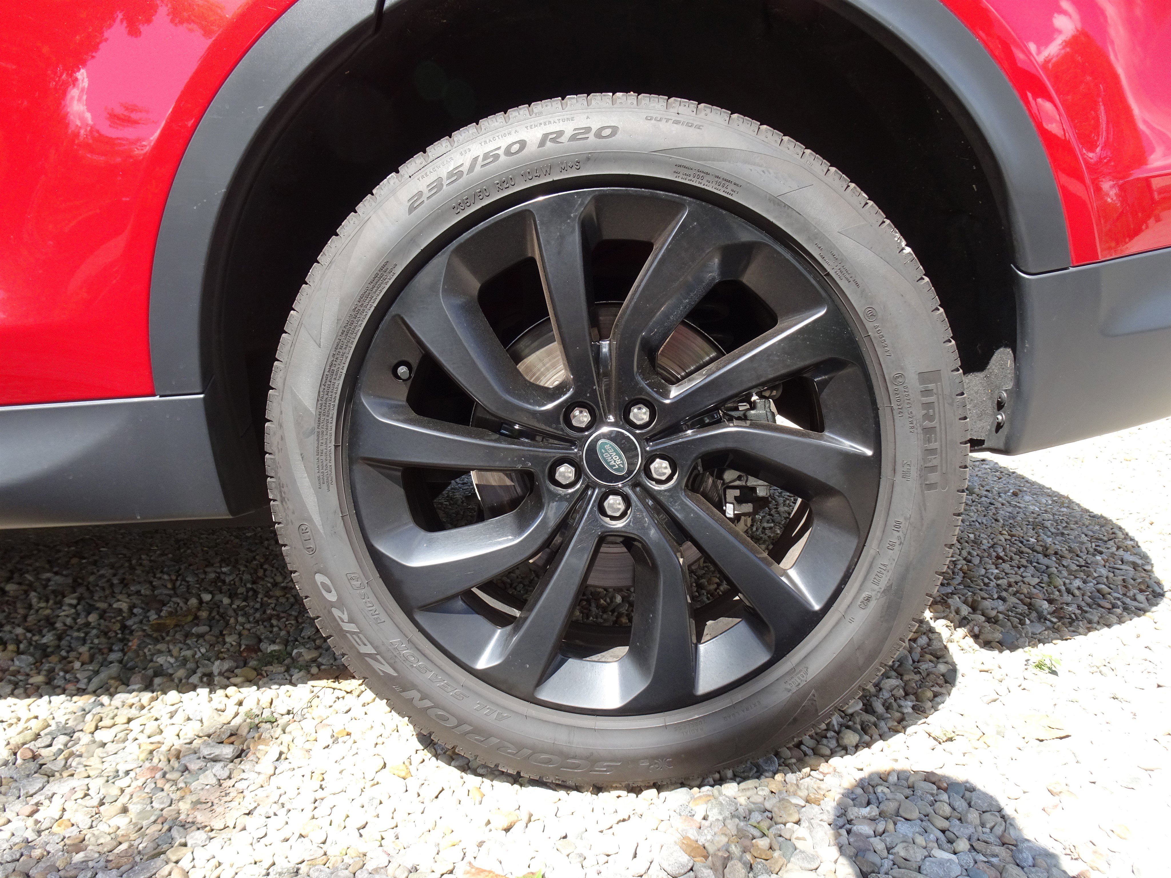 Used 2023 Land Rover Discovery Sport SE image 37