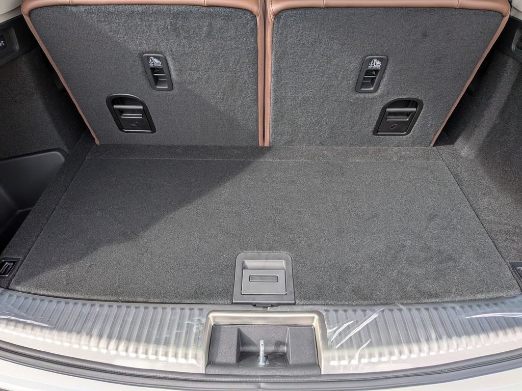 Certified 2026 Acura MDX w/ Advance Package AWD/4WD image 16