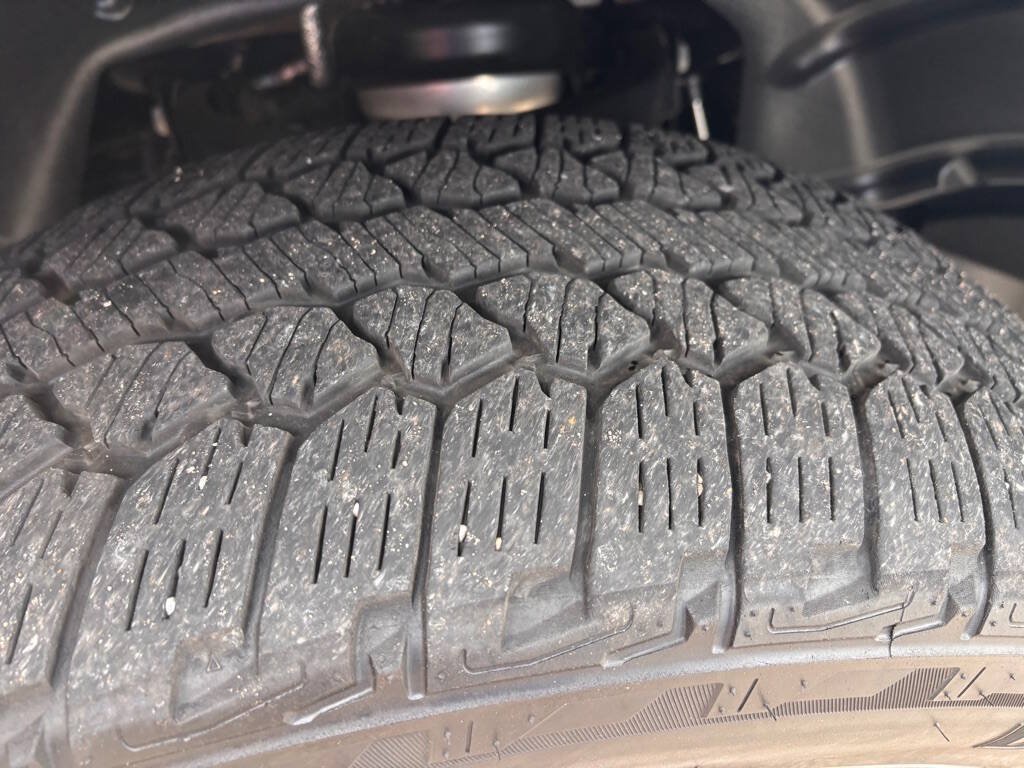 Used 2019 RAM 1500 Limited AWD/4WD image 9