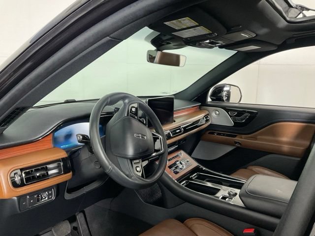 Used 2022 Lincoln Aviator Reserve w/ Equipment Group 201A AWD/4WD image 23