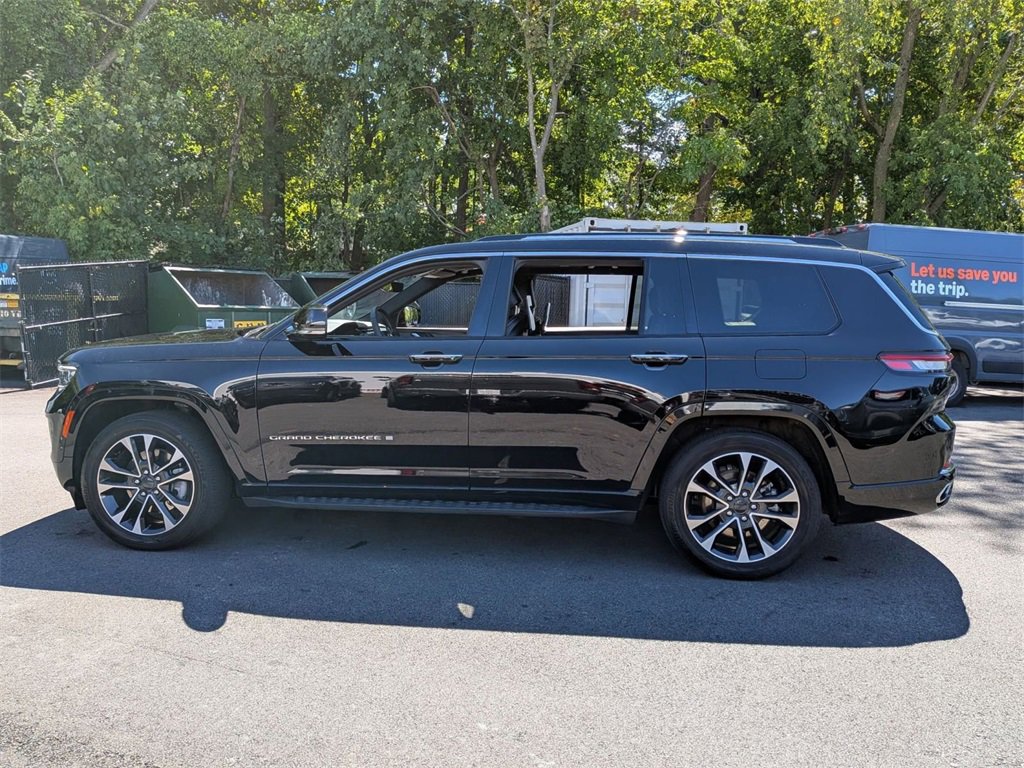 Certified 2023 Jeep Grand Cherokee L Overland w/ Rear Seat Video Group I image 9