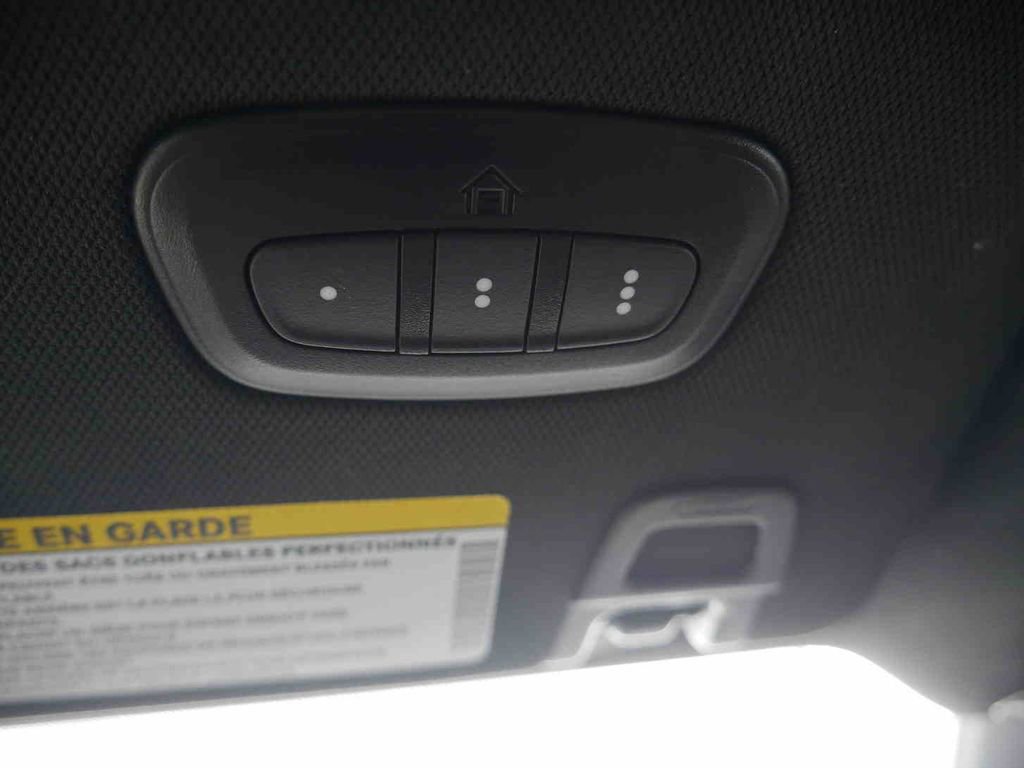 Used 2023 Jeep Grand Cherokee Summit w/ Adv Protech Group IV AWD/4WD image 33