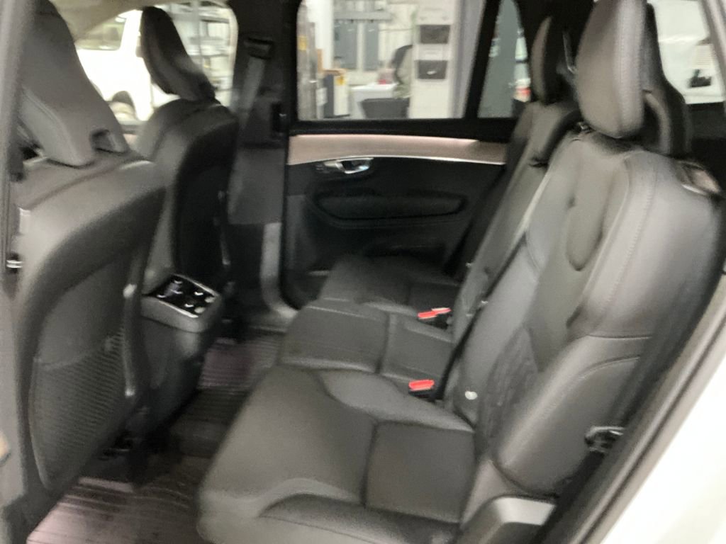 Used 2025 Volvo XC90 B6 Plus w/ Protection Package Premier image 27