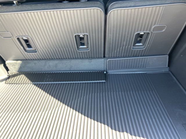 New 2026 Chevrolet Traverse RS w/ LPO, Floor Liner Package image 50