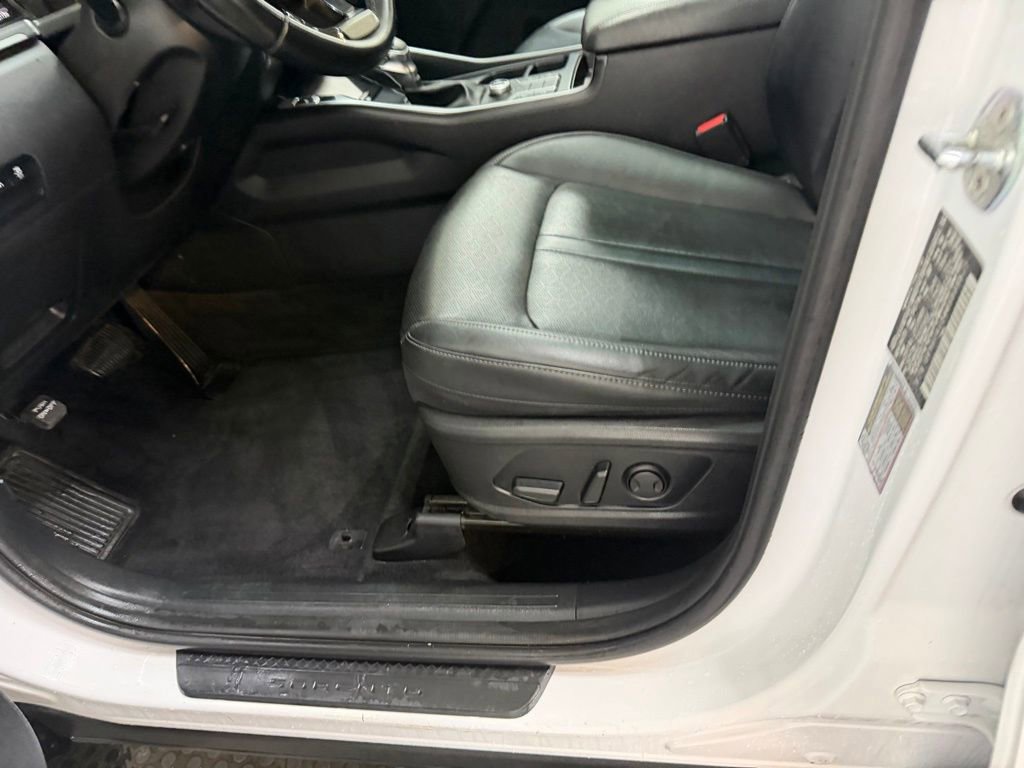 Used 2021 Kia Sorento S w/ Panoramic Sunroof Package image 30