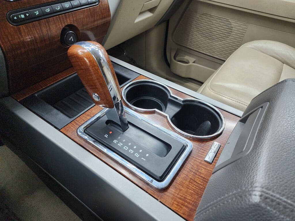 Used 2009 Ford Expedition Eddie Bauer image 17
