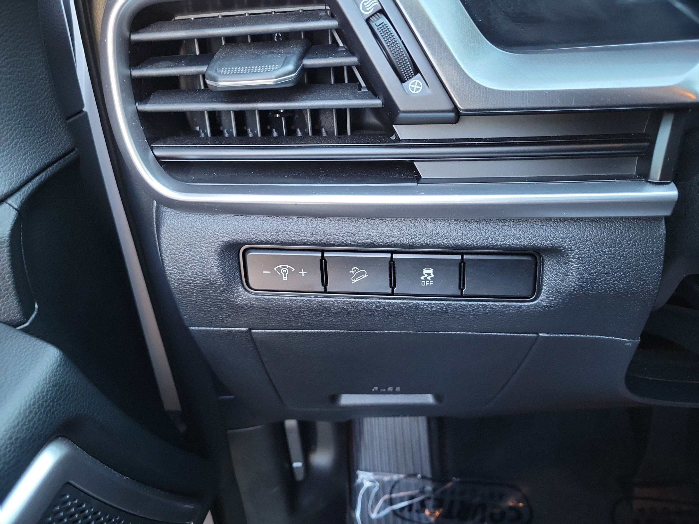 Certified 2025 Kia Telluride LX FWD image 27