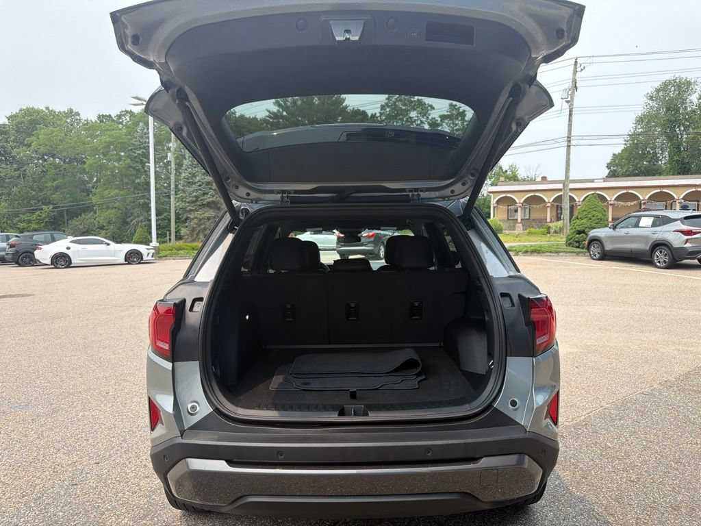 Certified 2025 GMC Terrain Elevation w/ Elevation Premium Package AWD/4WD image 18