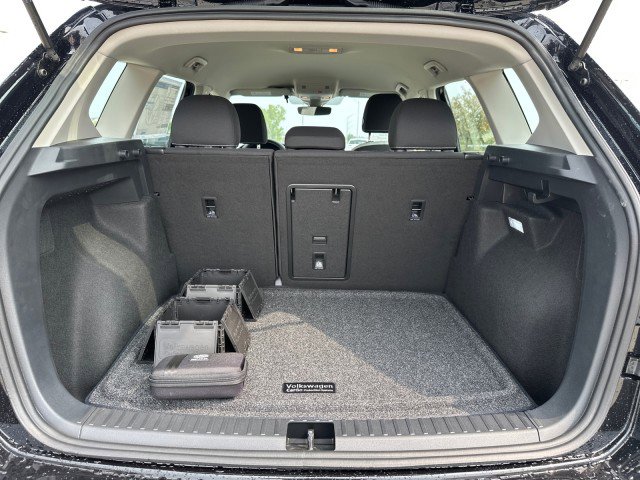 New 2025 Volkswagen Taos S image 18