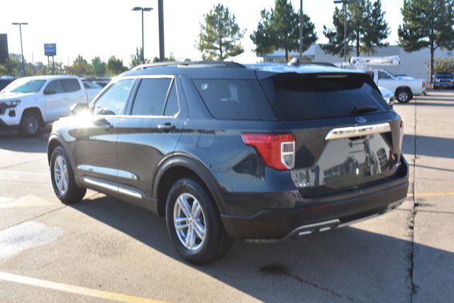 Used 2022 Ford Explorer XLT w/ Equipment Group 202A image 9