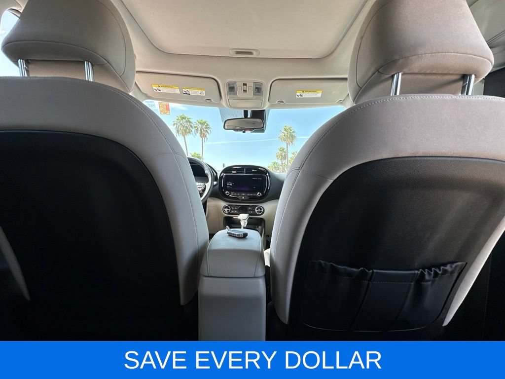 Used 2025 Kia Soul EX FWD image 19