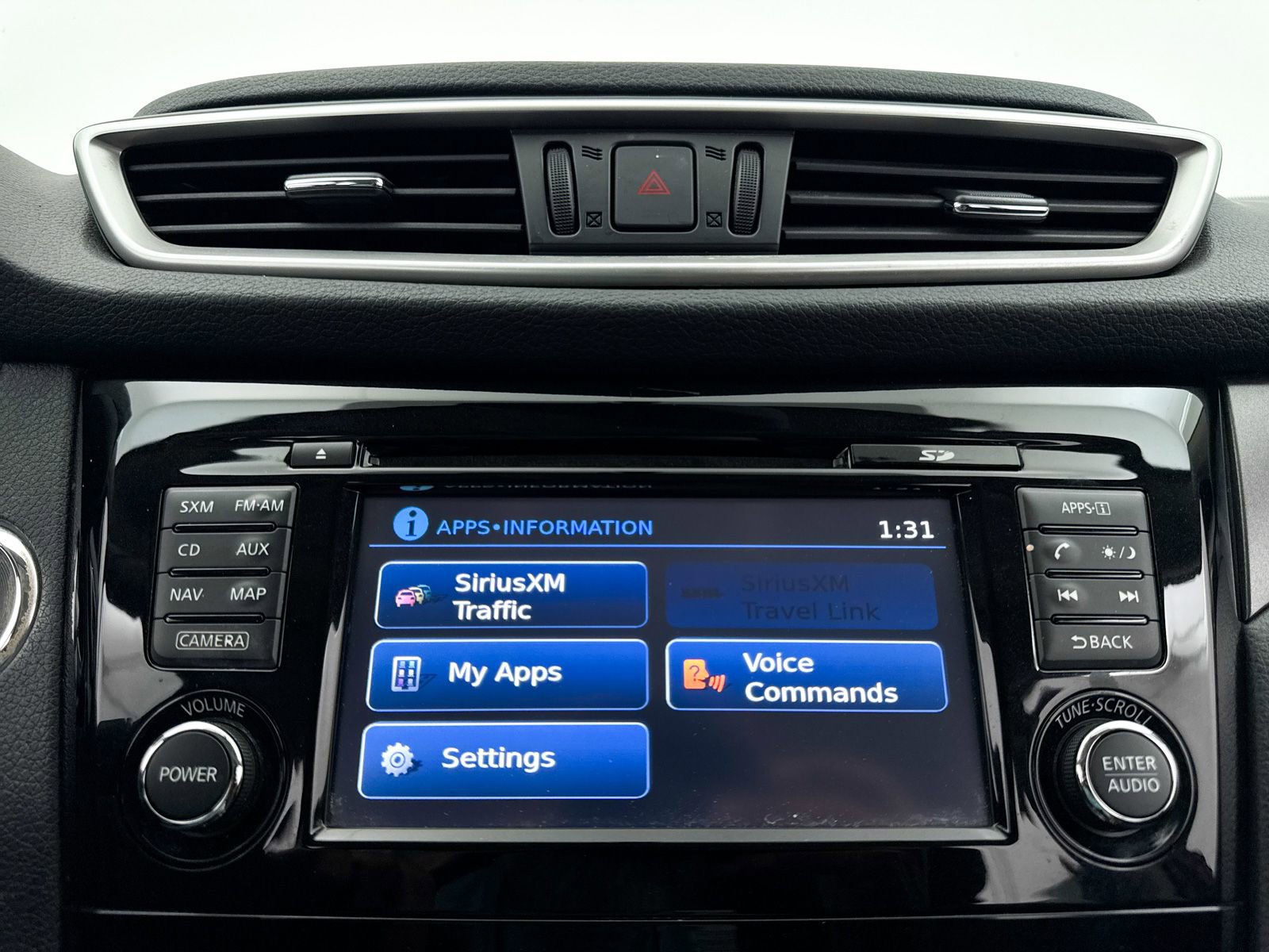 Used 2015 Nissan Rogue SV w/ SV Premium Package image 21