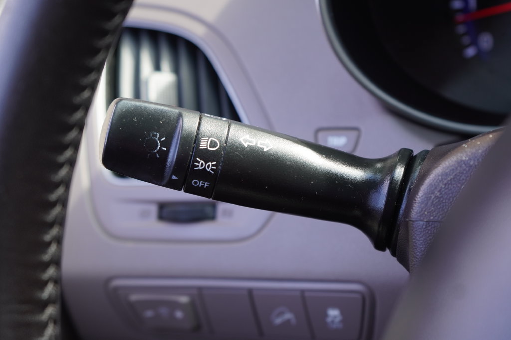 Used 2010 Hyundai Tucson GLS FWD image 16