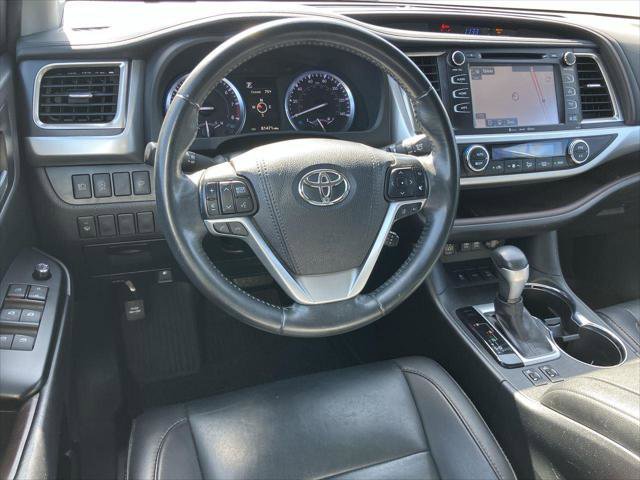 Certified 2019 Toyota Highlander XLE image 15