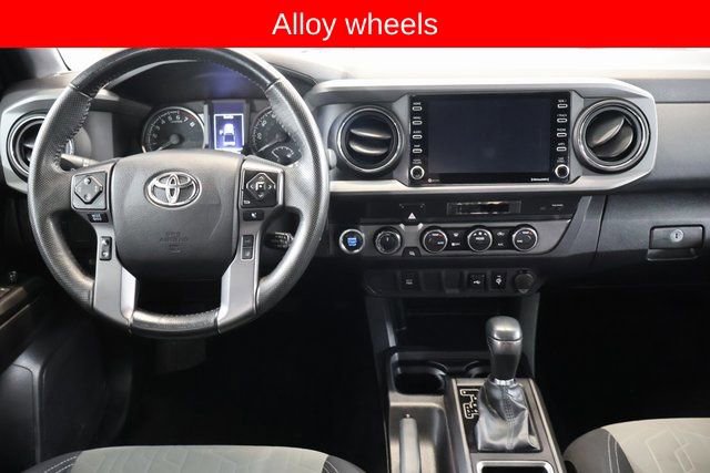 Used 2022 Toyota Tacoma TRD Off-Road image 16