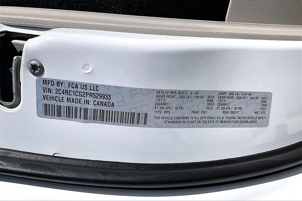 Certified 2023 Chrysler Voyager LX image 37