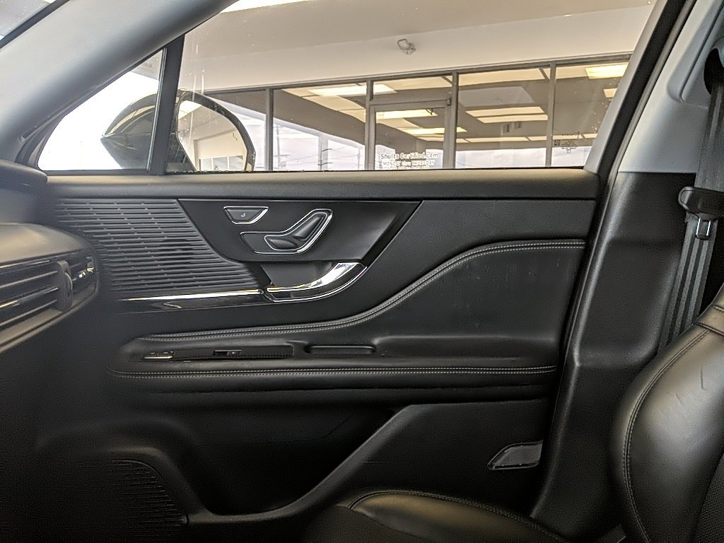 Certified 2022 Lincoln Corsair AWD w/ Equipment Group 101A image 21