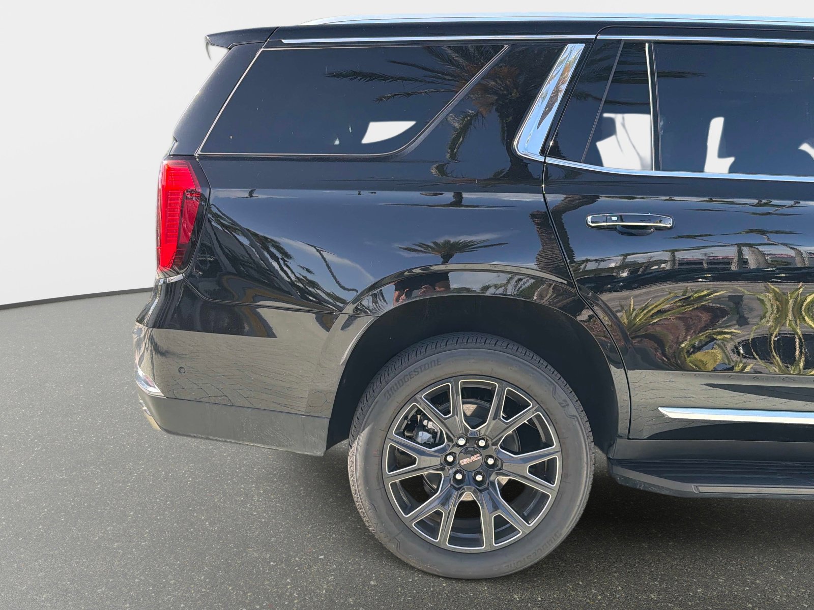 Used 2026 GMC Yukon Denali w/ Advanced Technology Package image 18