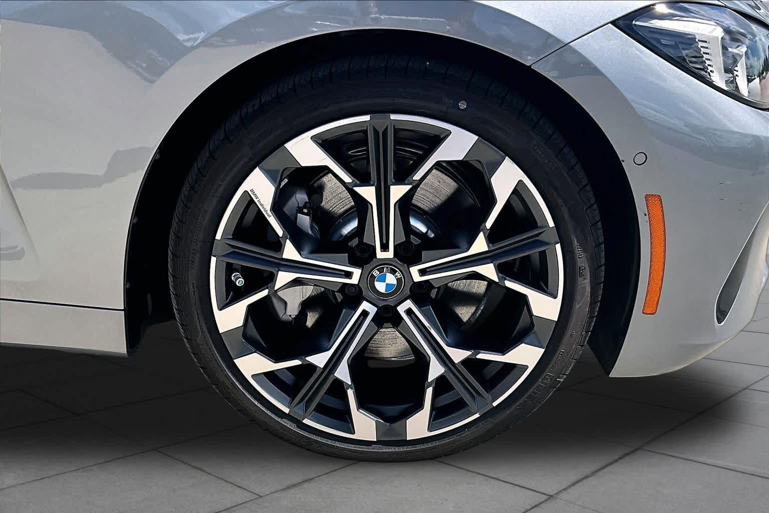 Used 2026 BMW 430i Coupe w/ Parking Assistance Package RWD image 10