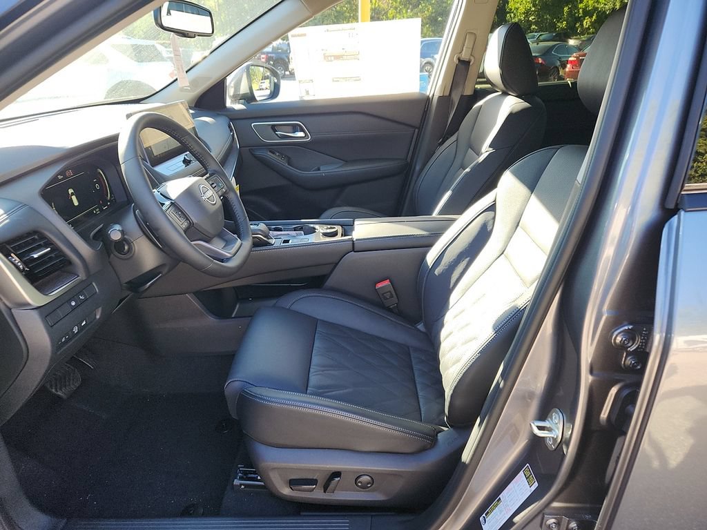 New 2026 Nissan Rogue Platinum w/ Platinum Premium Package AWD/4WD image 6